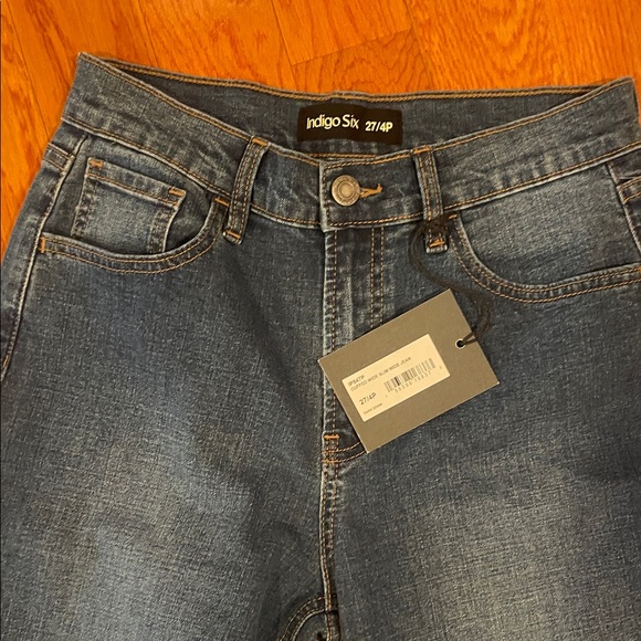 Stylish‎ Wide-Leg Jeans in Deep Blue - Picture 5 of 7